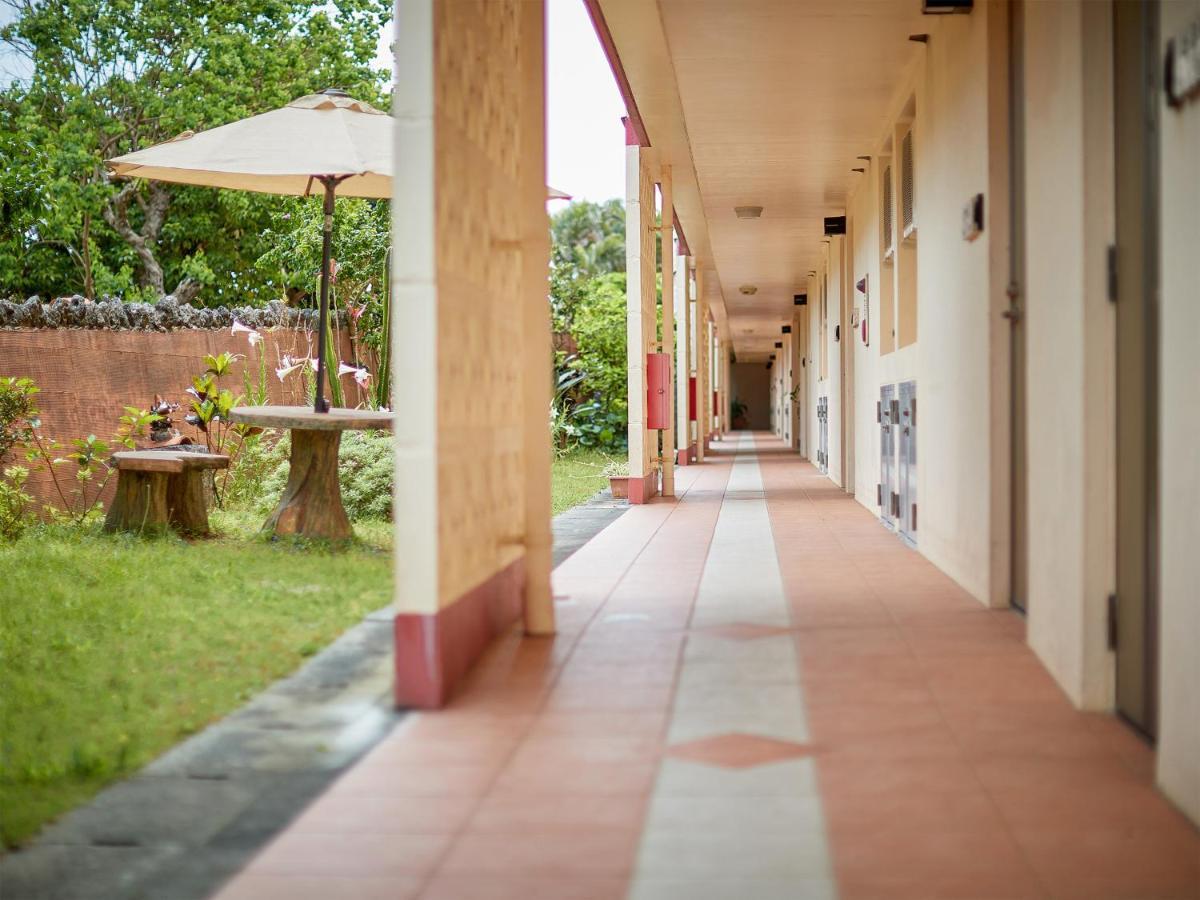 Hotel Murasakimura Yomitan Bagian luar foto