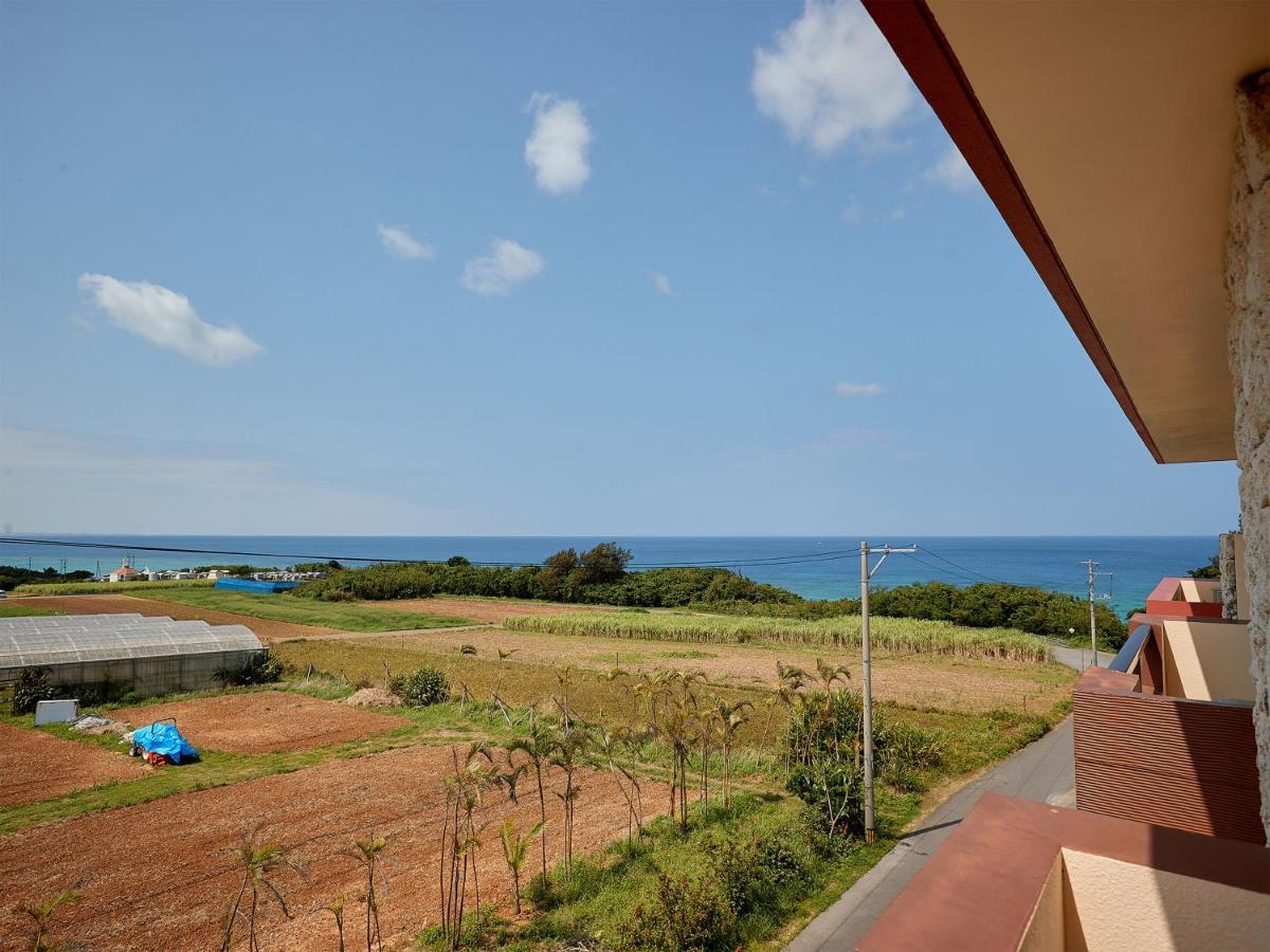 Hotel Murasakimura Yomitan Bagian luar foto