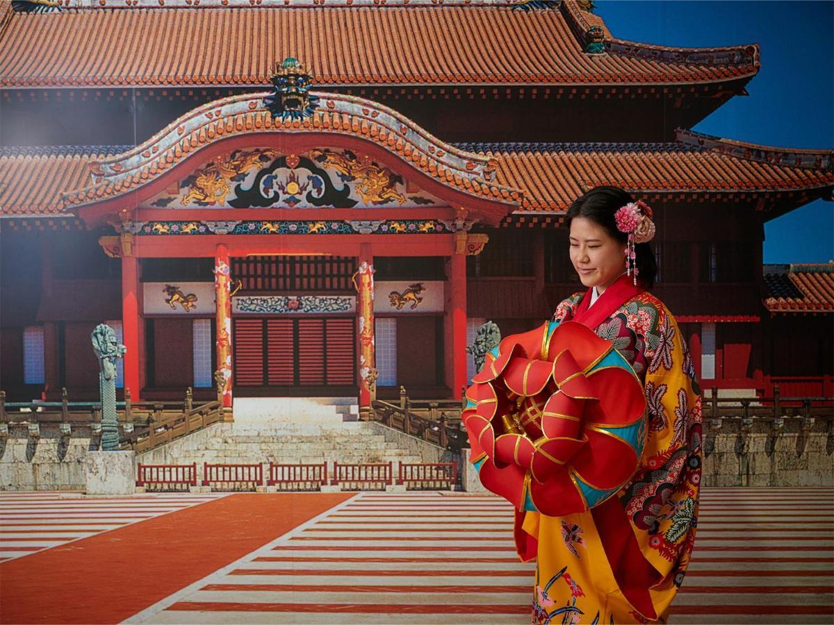 Hotel Murasakimura Yomitan Bagian luar foto